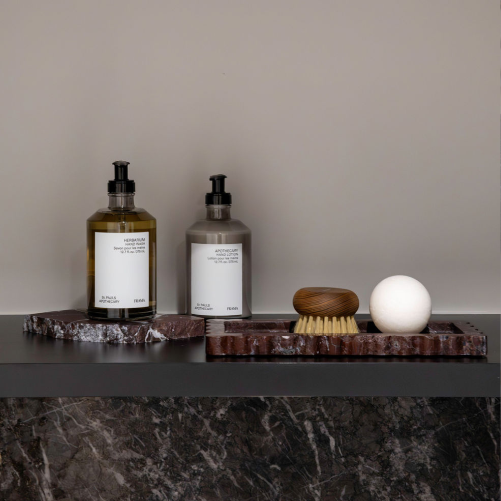 Palazzo Small Scalloped Bar Tray â€“ Luxury narrow tray with scalloped edges, perfect for small spaces. Elegant design inspired by palatial architecture, ideal for bedroom, bathroom, or living room.