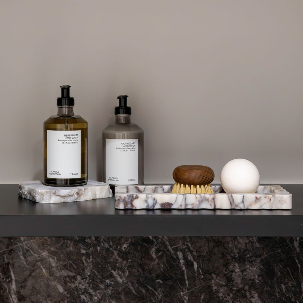 Palazzo Small Scalloped Bar Tray â€“ Luxury narrow tray with scalloped edges, perfect for small spaces. Elegant design inspired by palatial architecture, ideal for bedroom, bathroom, or living room.