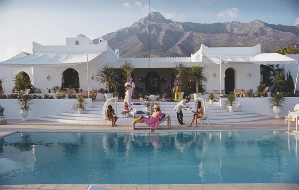 Slim Aarons: The Essential Collection By Shawn Waldron