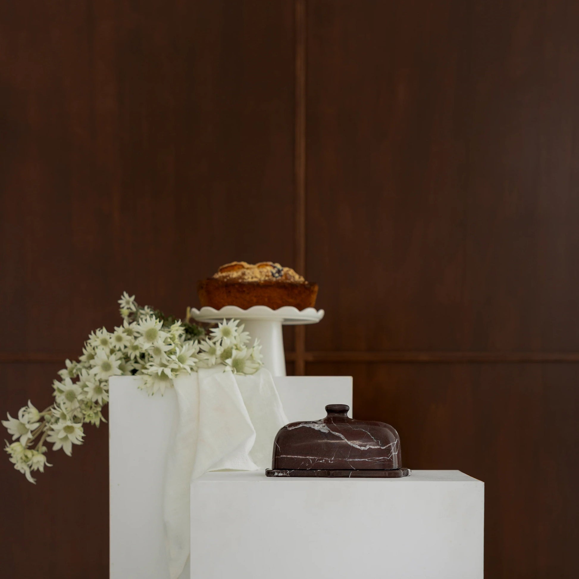 Cameo Oblong Cake Tray