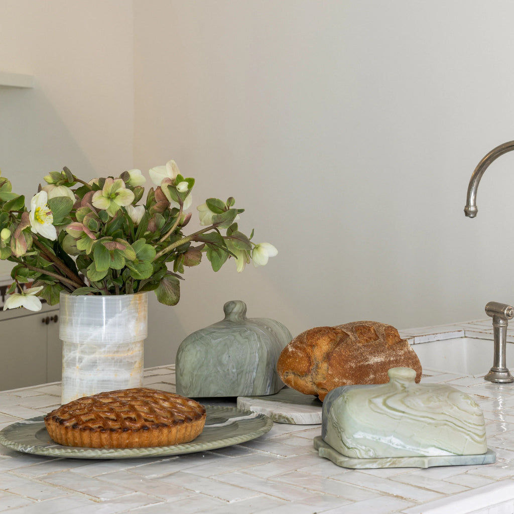 Cameo Oblong Cake Tray