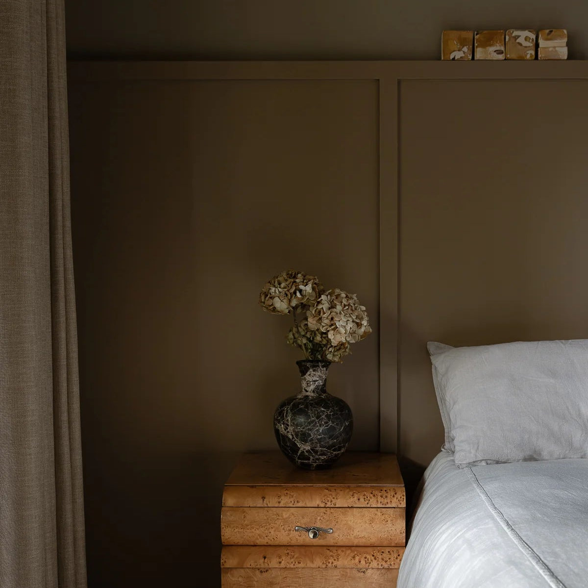 Fountain Funnel Neck Vessel