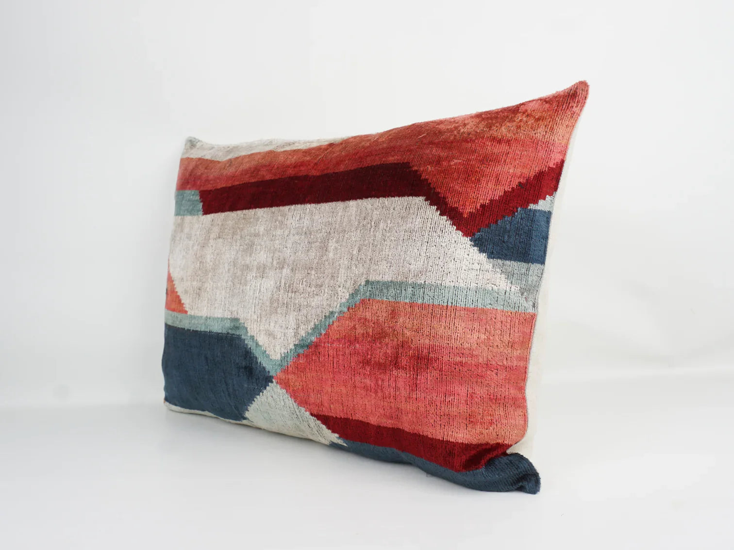 Silk Velvet Wilde Cushion