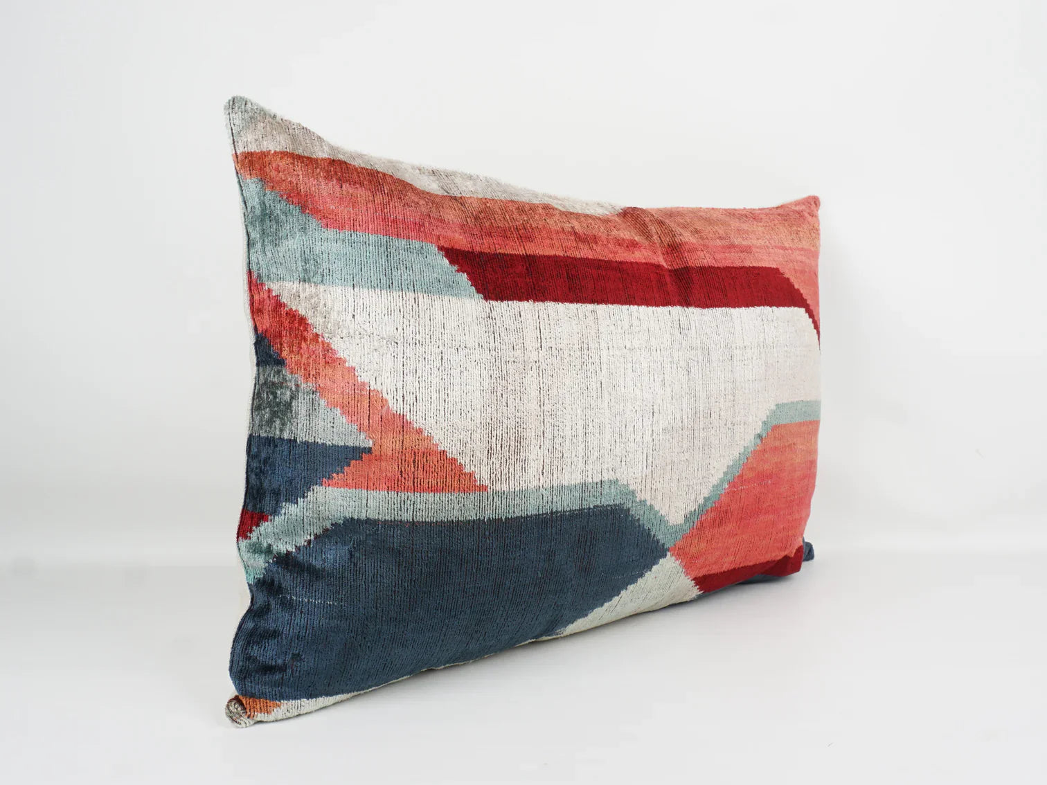 Silk Velvet Wilde Cushion
