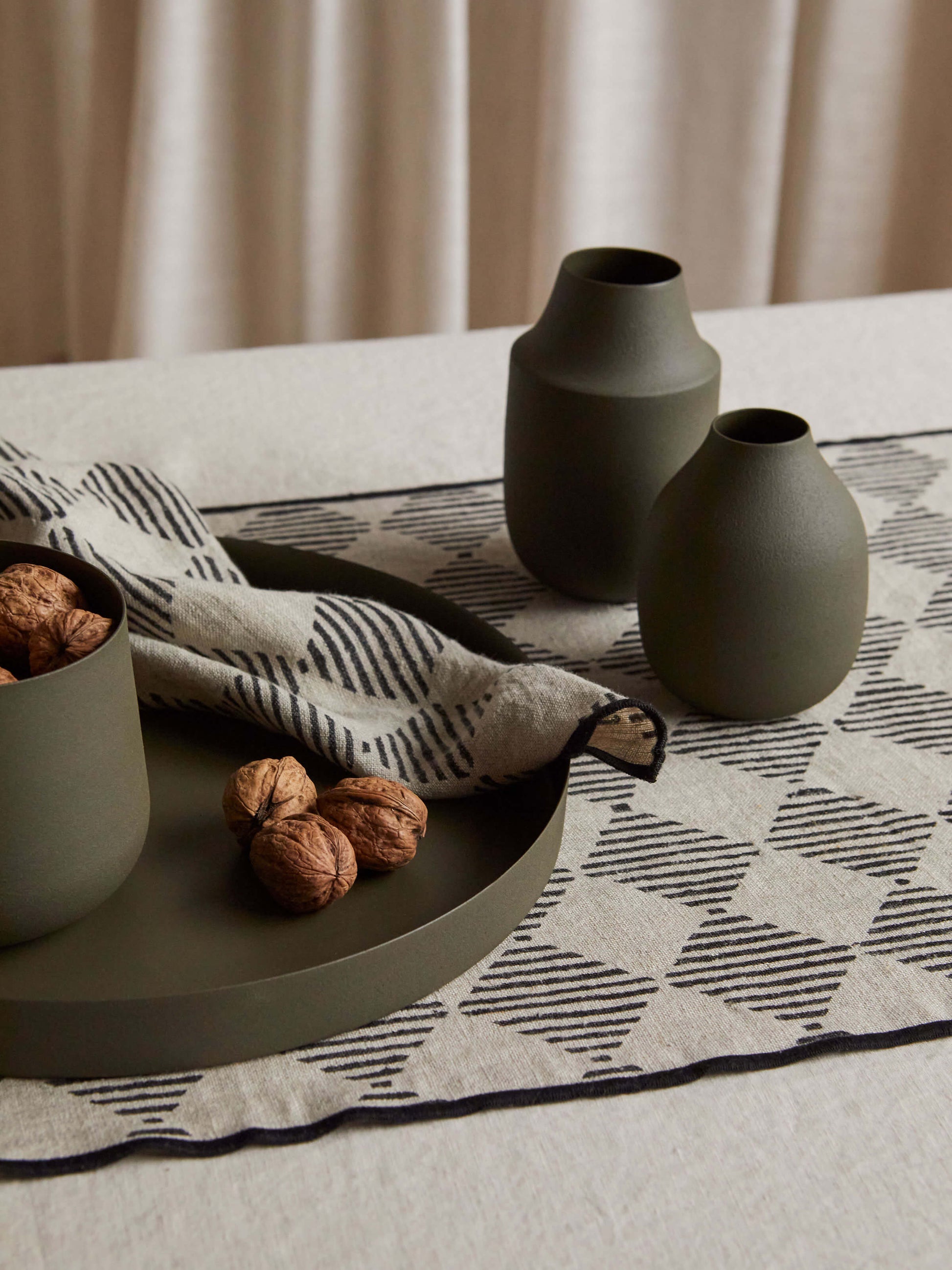 Quinn Black Table Runner