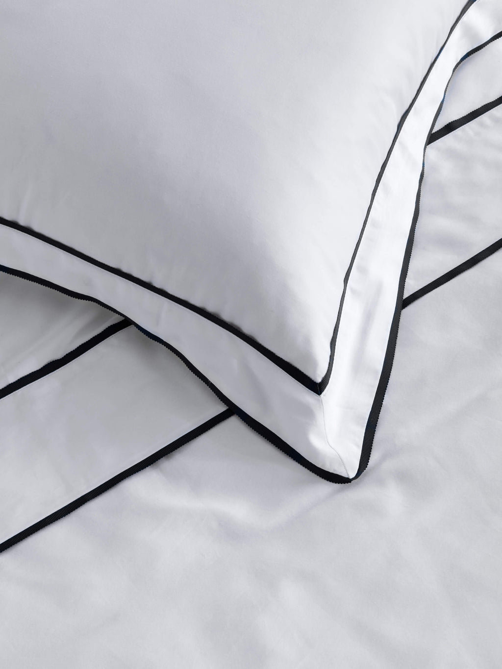 Grosgrain Black Egyptian Cotton Tailored Pillowcases
