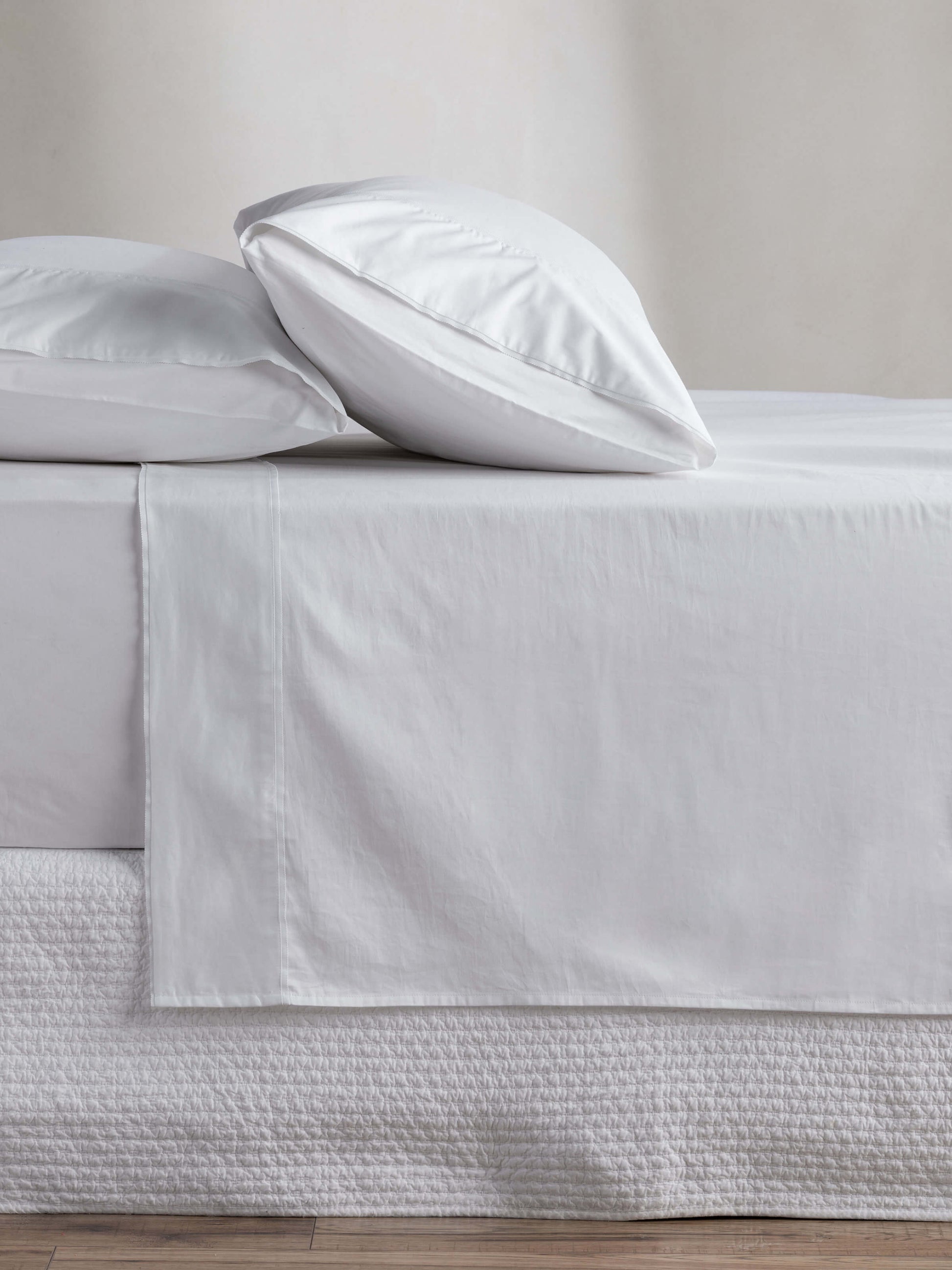 Grosgrain White Egyptian Cotton Sheet Set