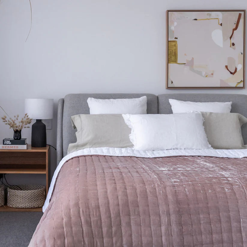 Allure Blanc Silk Velvet & Linen Quilt - Dusty Pink