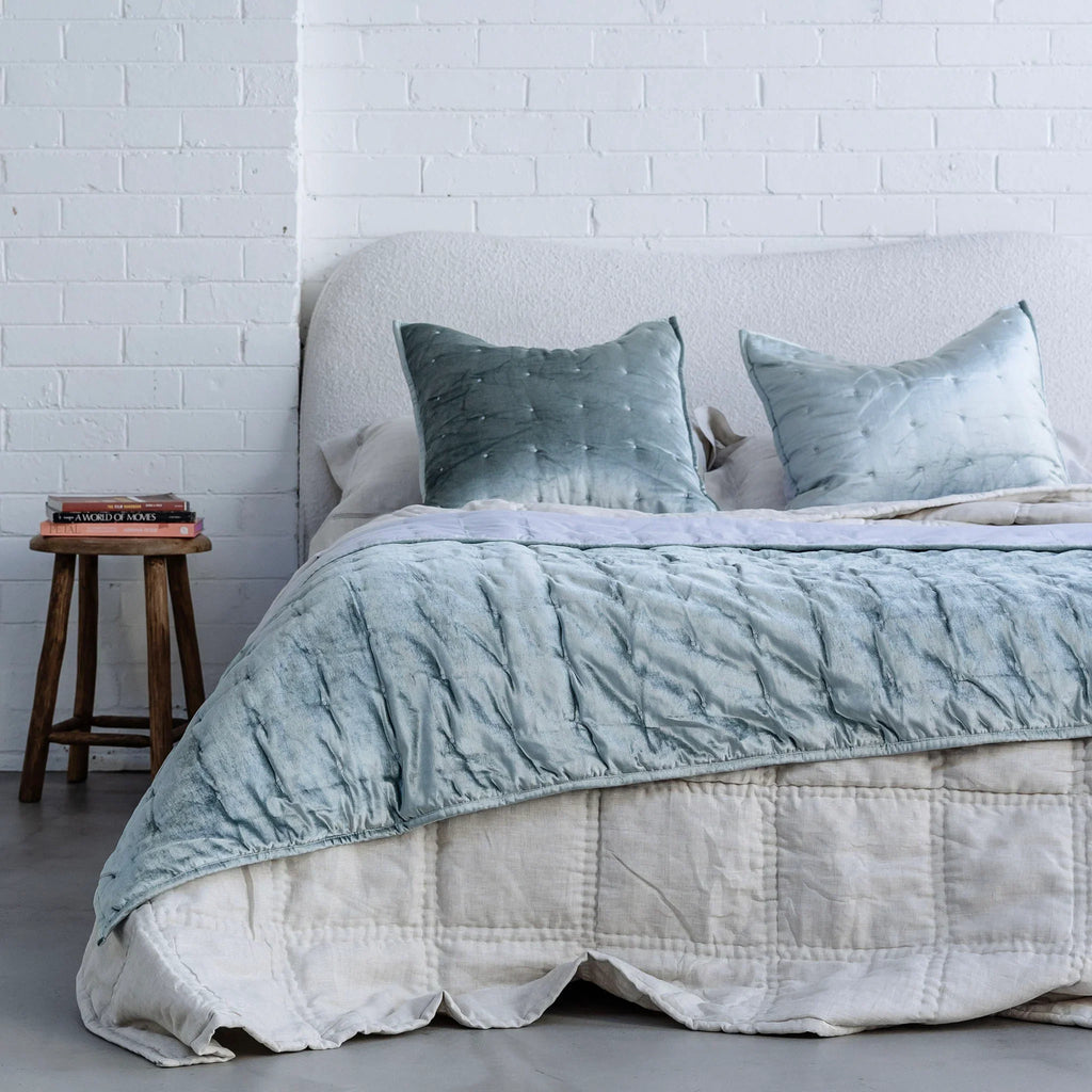 Dainty Cotton Velvet Throw - Eucalyptus