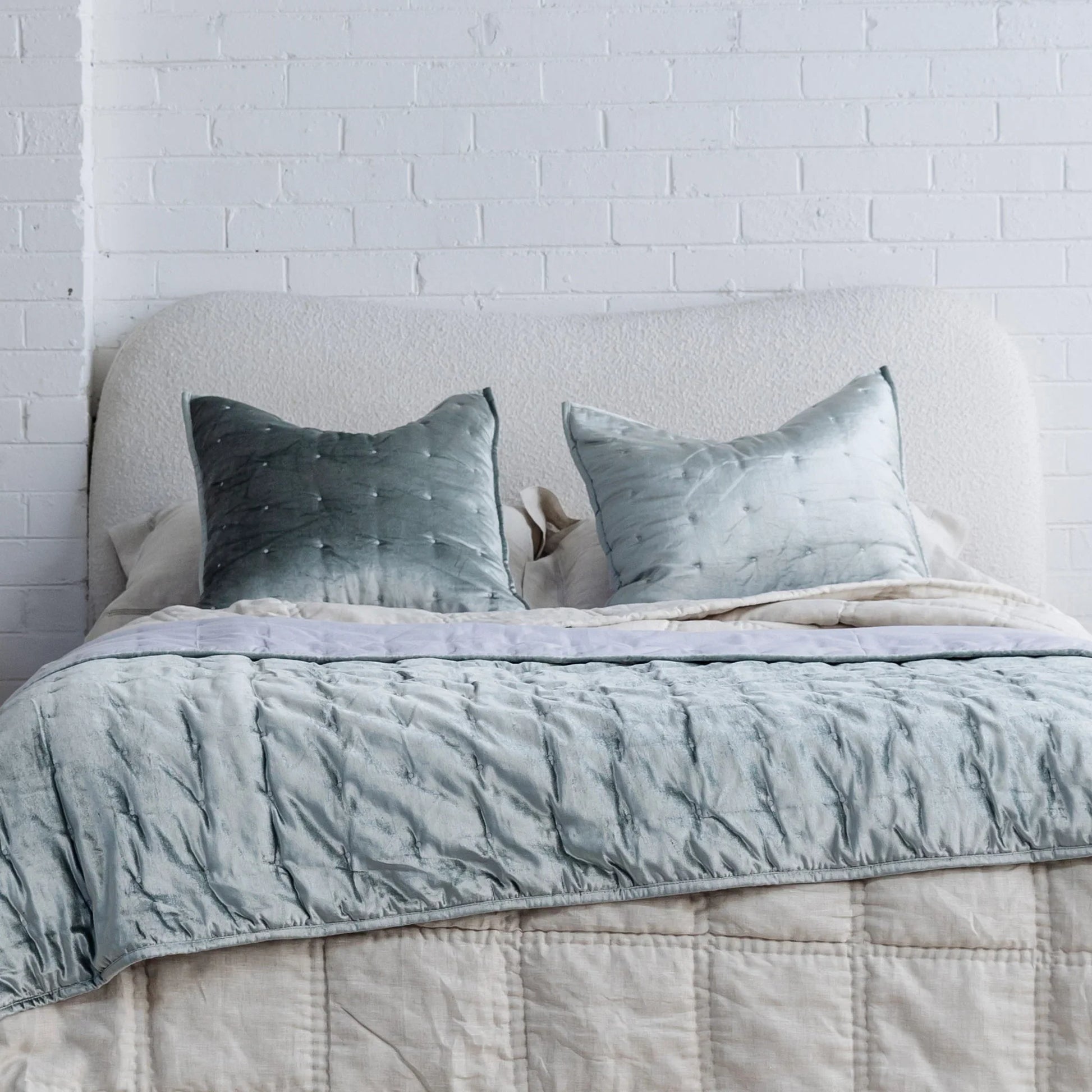Dainty Cotton Velvet Throw - Eucalyptus