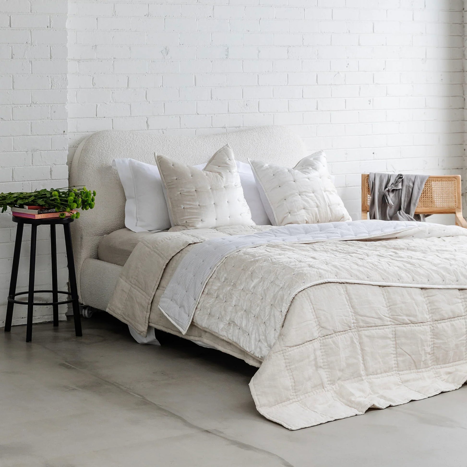 Dainty Cotton Velvet Throw - Snow