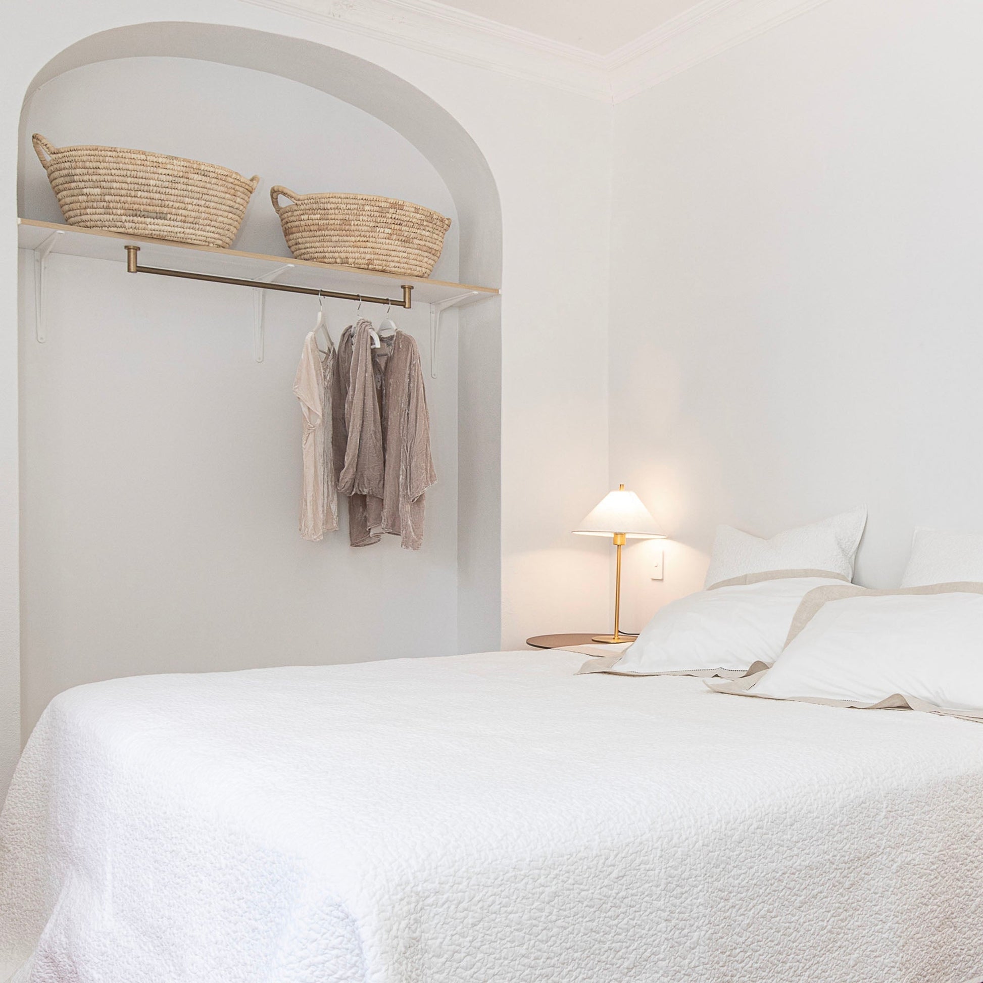 Provencal Cotton Quilt in White