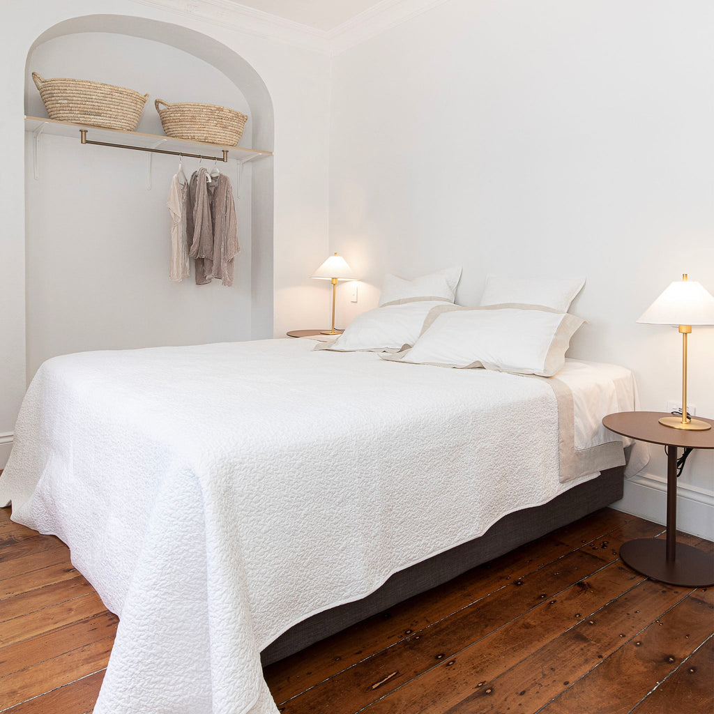 Provencal Cotton Quilt in White