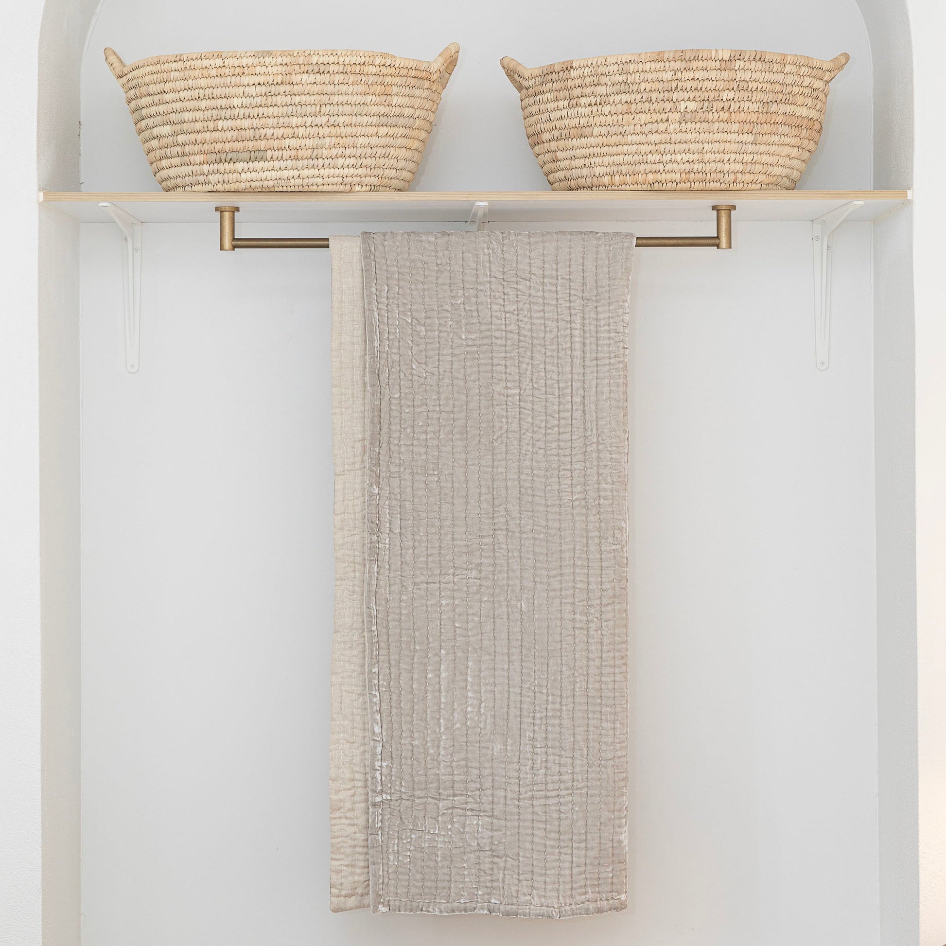 Enchant Silk Velvet Throw - Pearl