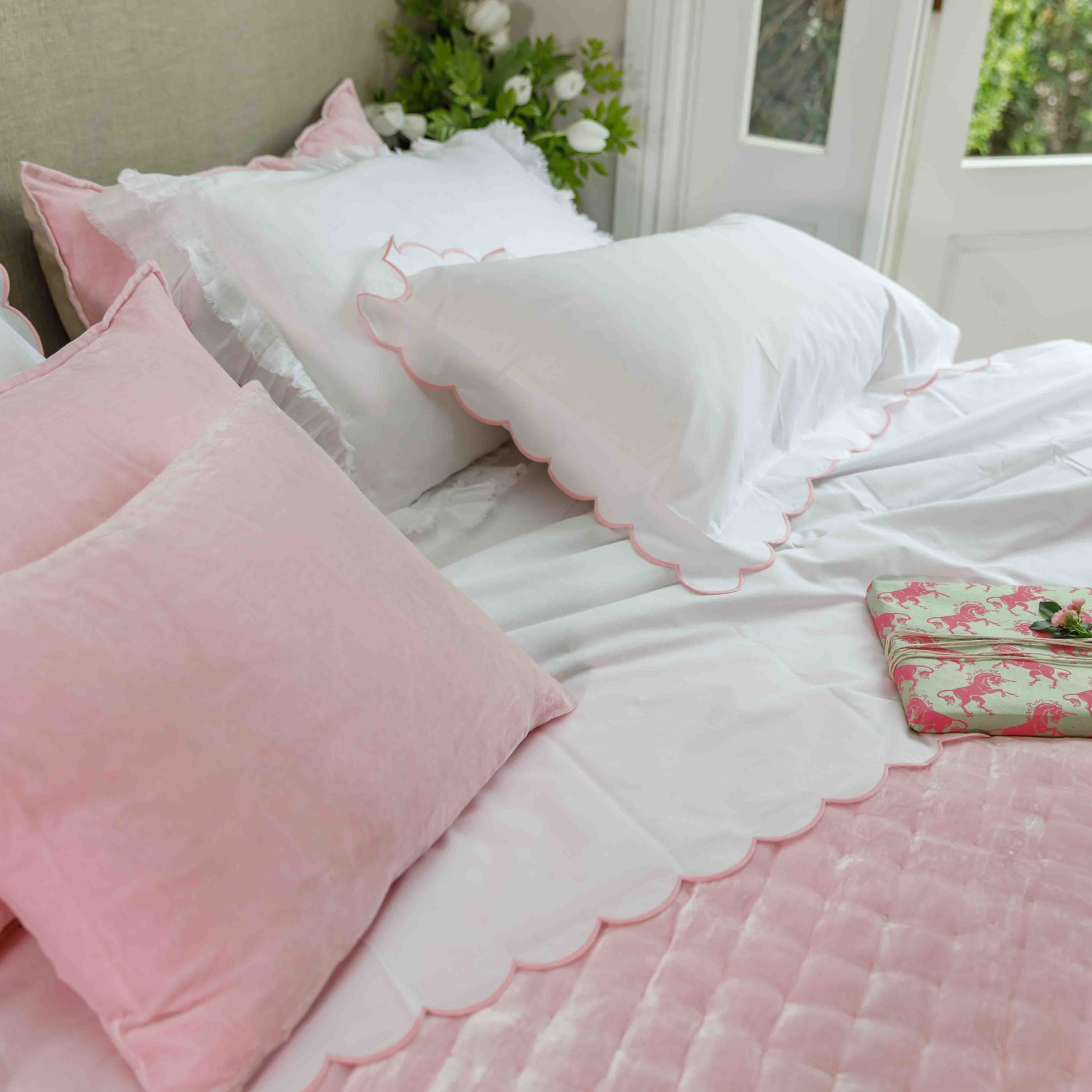 Tempt Silk Velvet Throw - Coconut Ice