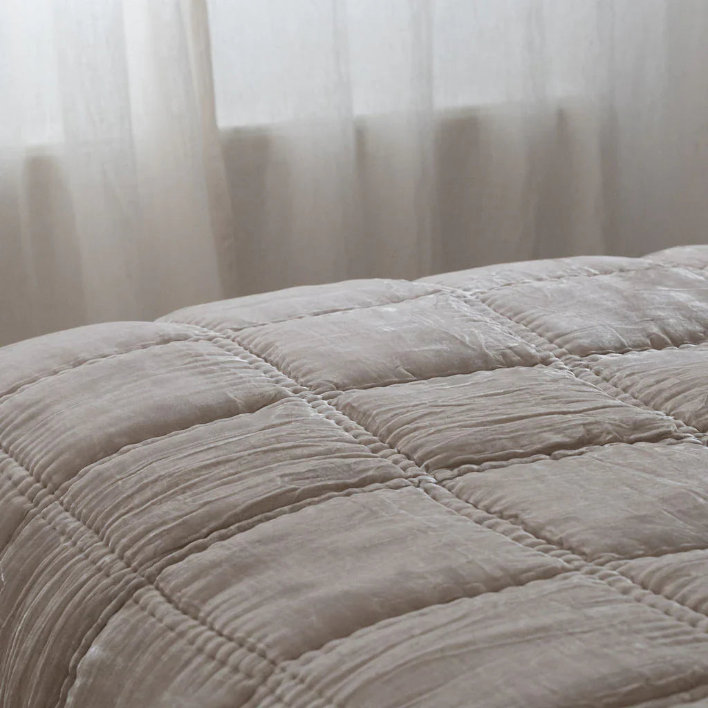 Bliss Silk Velvet Quilt - Pearl
