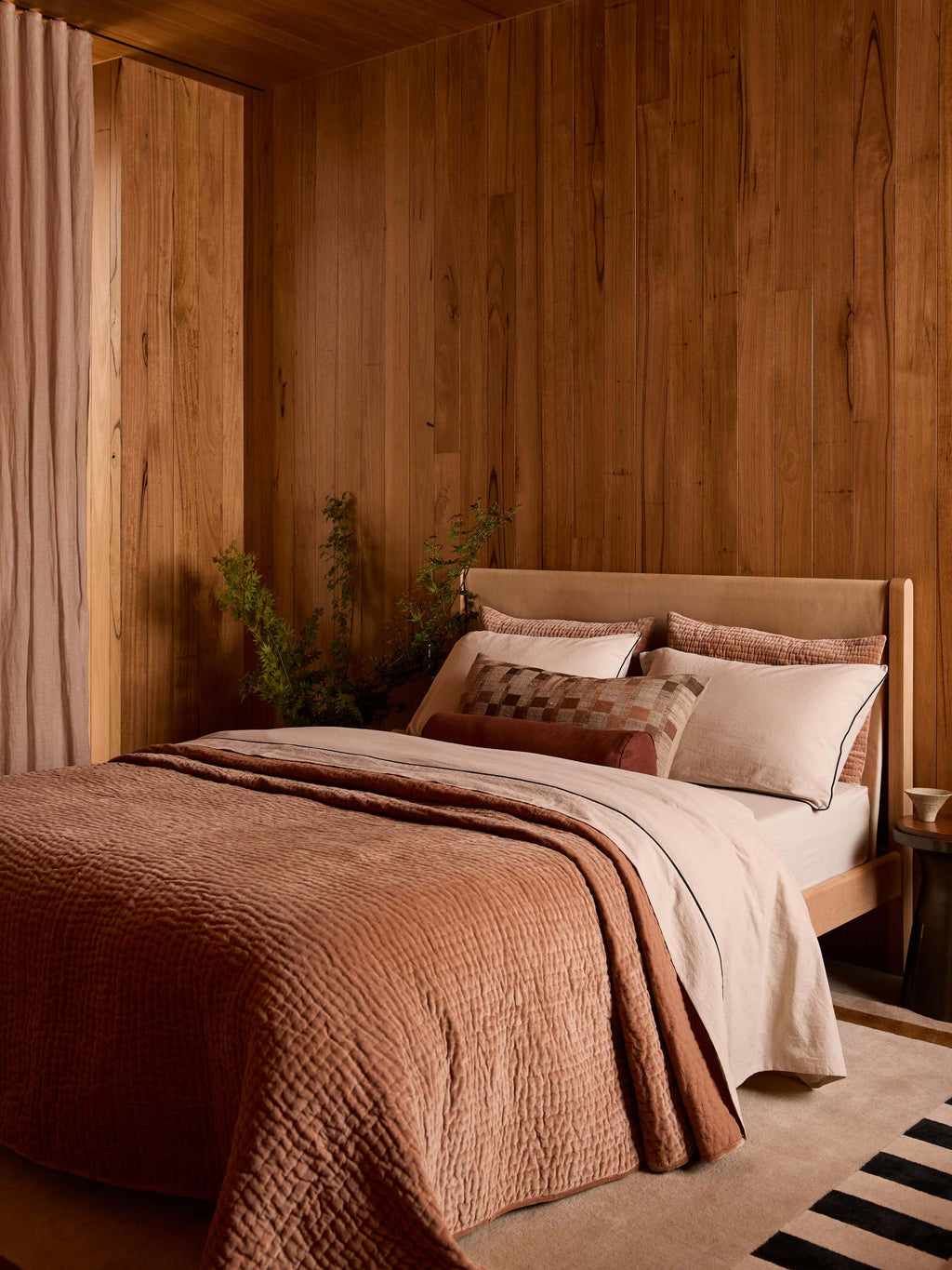 Avenue Oatmeal Piped Linen & Cotton Pillowcases