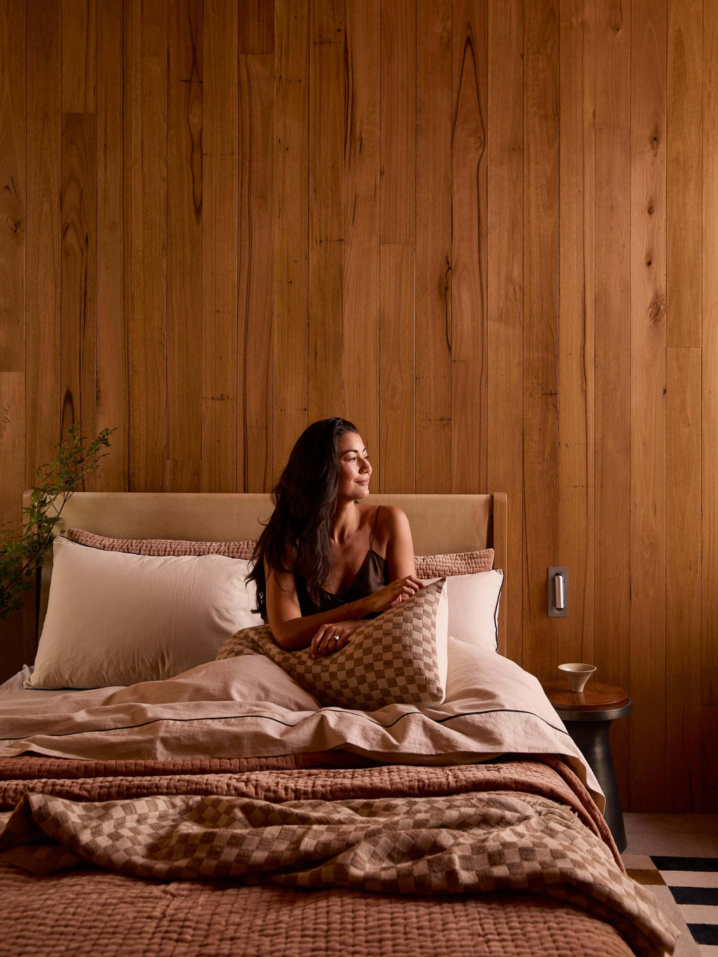 Avenue Oatmeal Piped Linen & Cotton Pillowcases