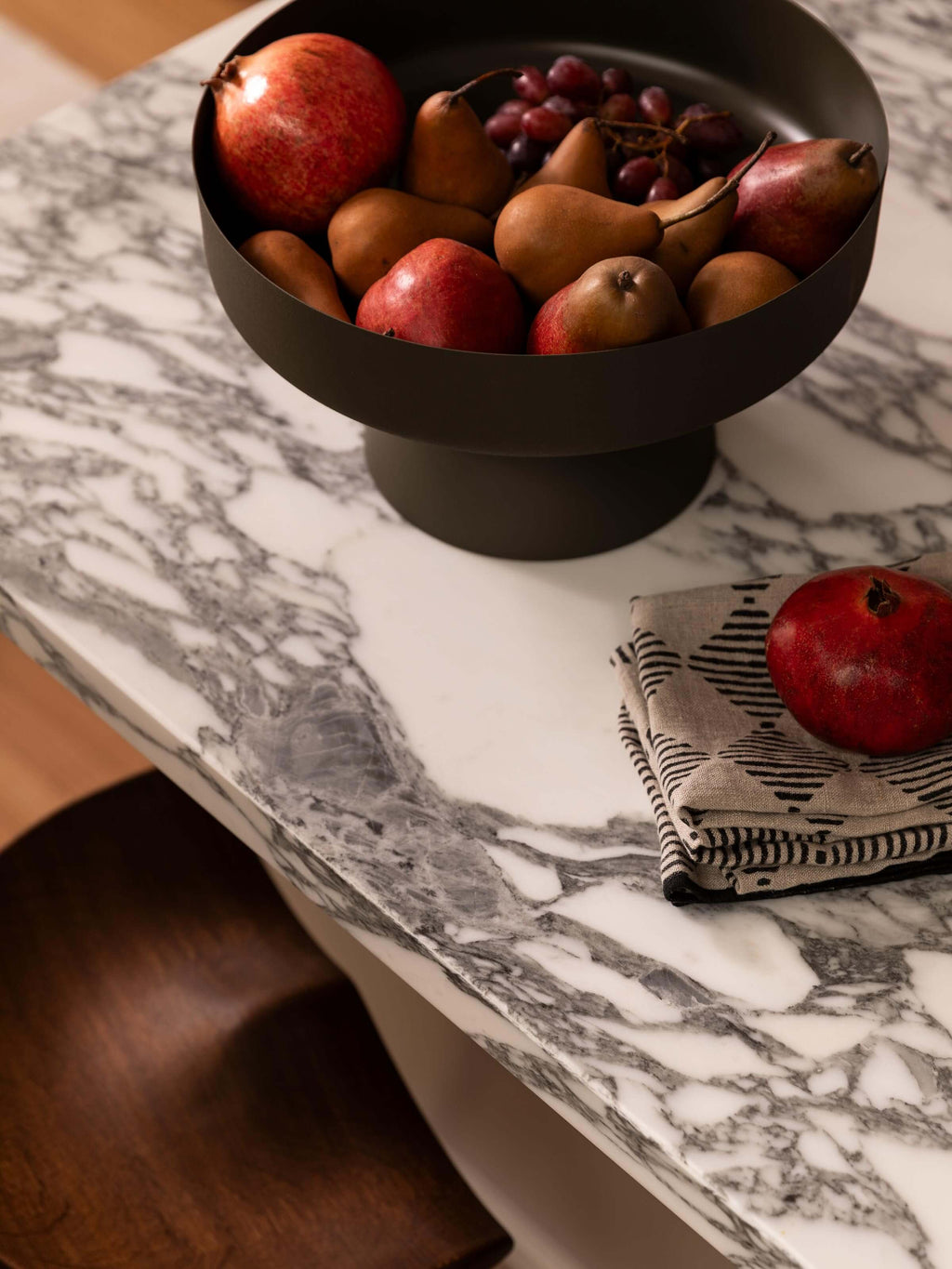 Mona Olive Pedestal