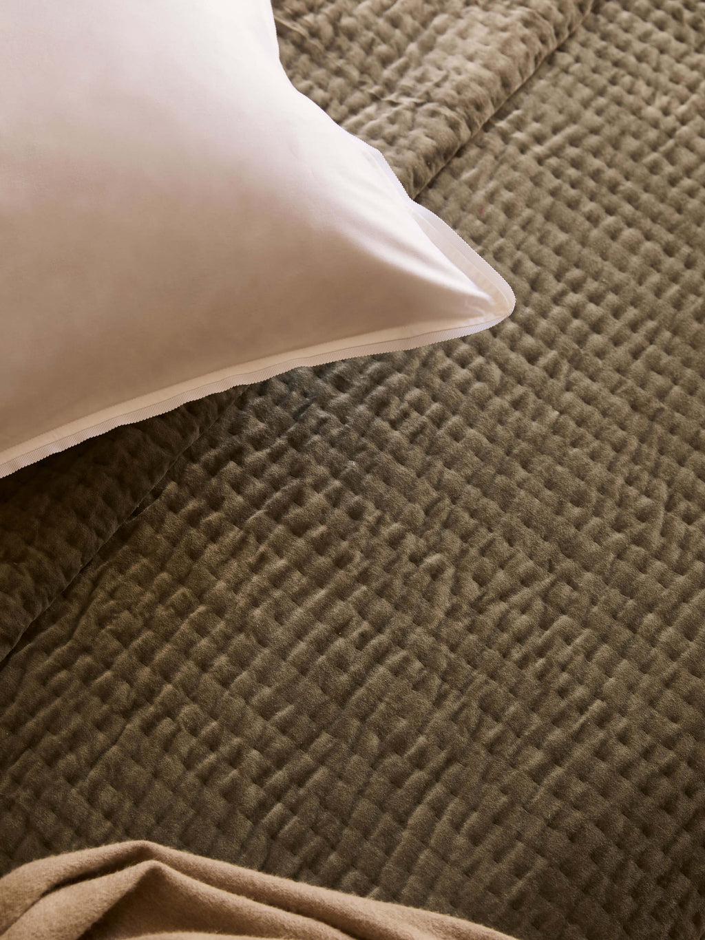 Cino Fern Cotton Velvet Quilt