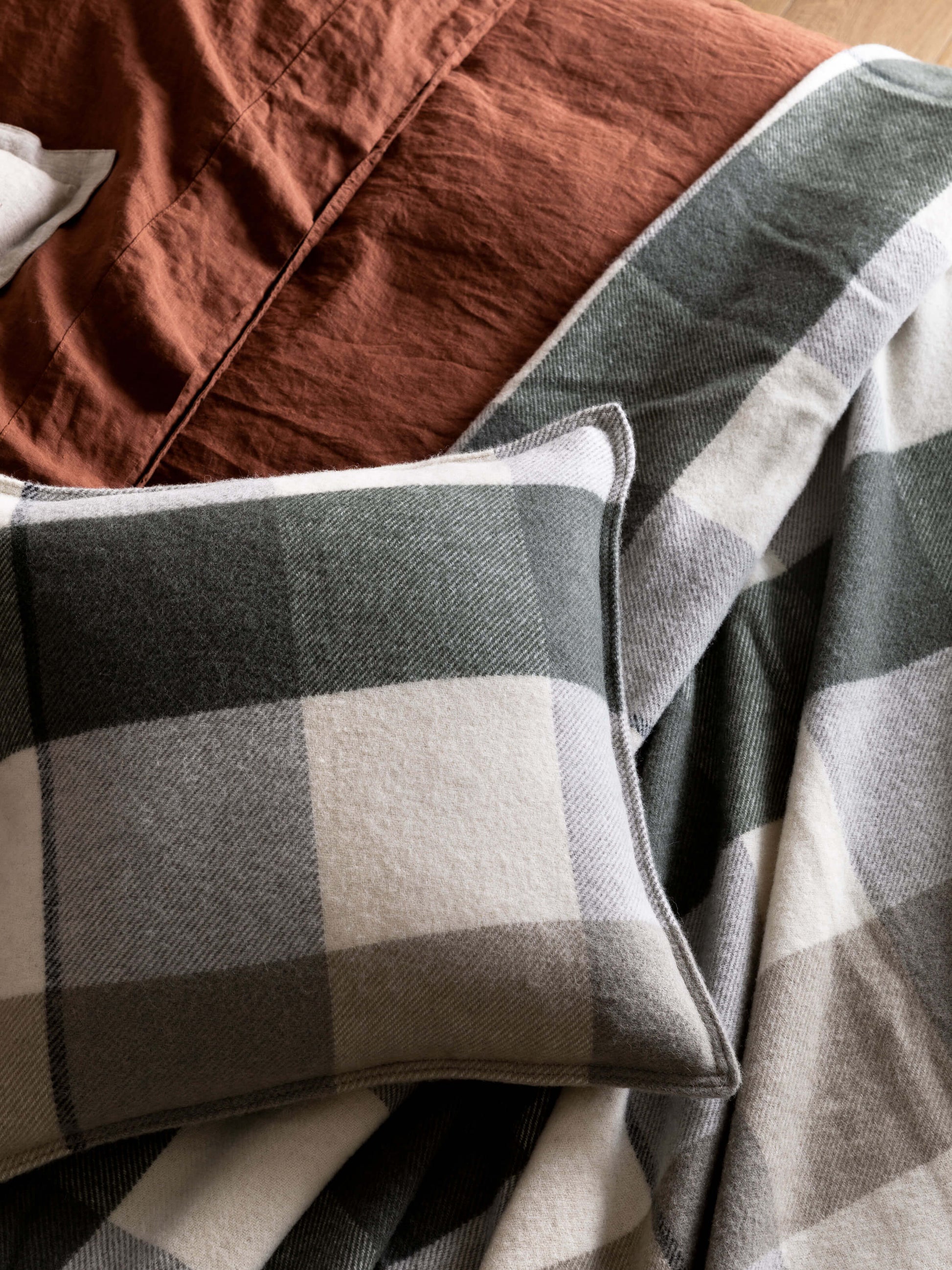 Alby Eucalypt Australian Wool Blanket