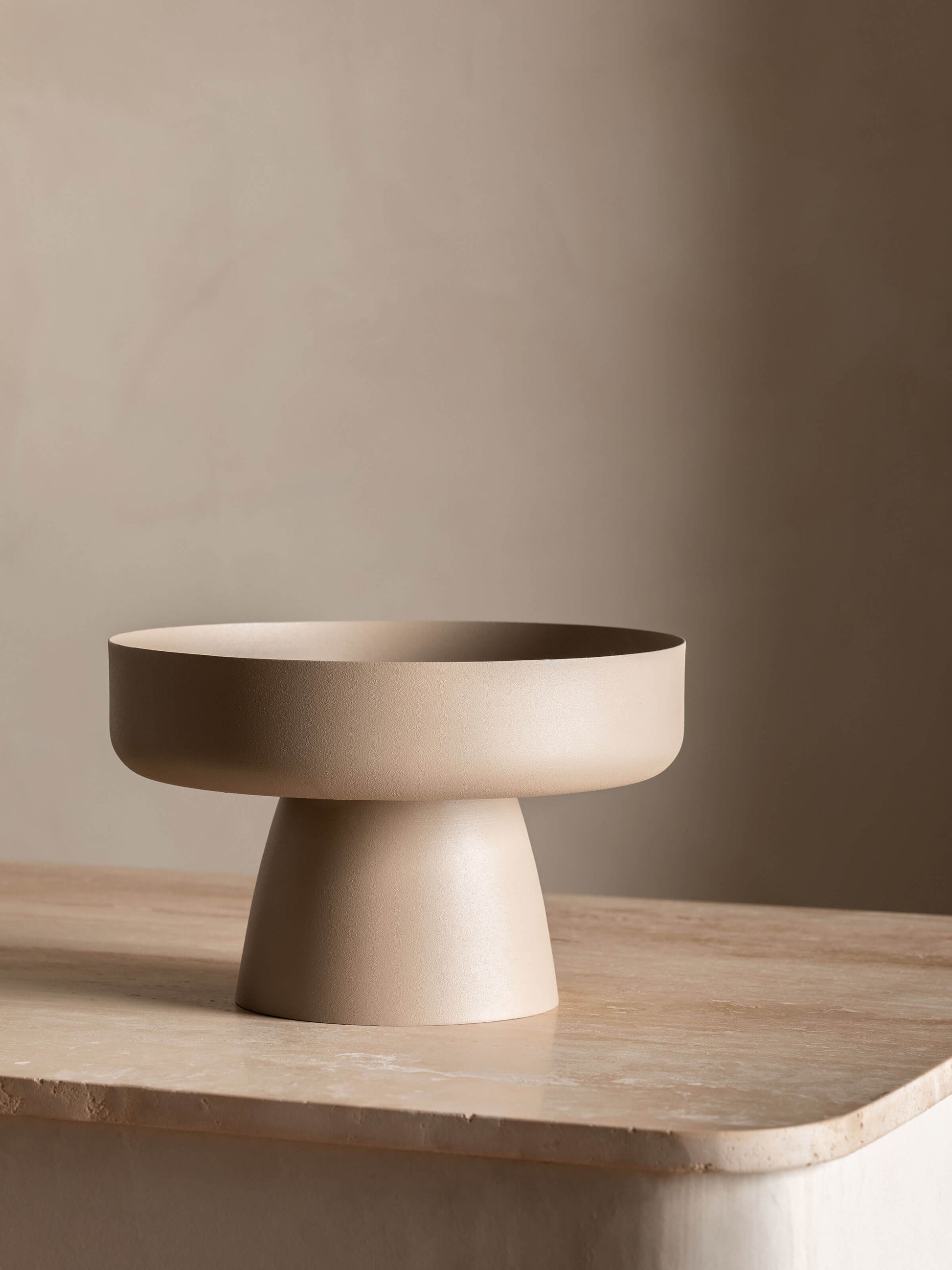 Mona Latte Pedestal