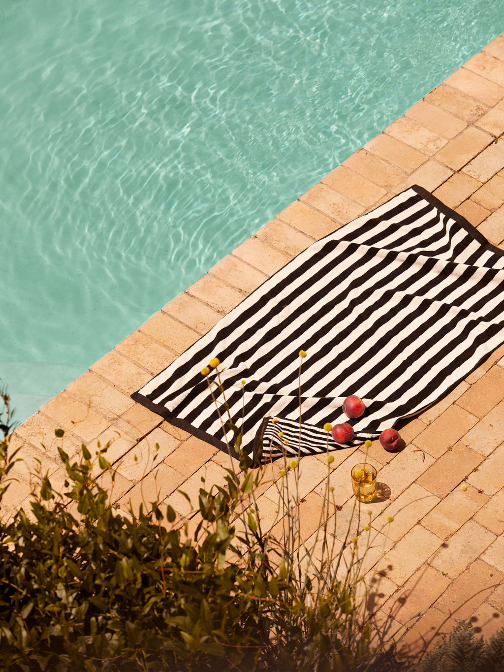 Raye Noir Towels