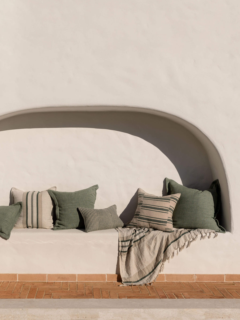 Burton Seagrass Tailored Heavy Linen Cushion