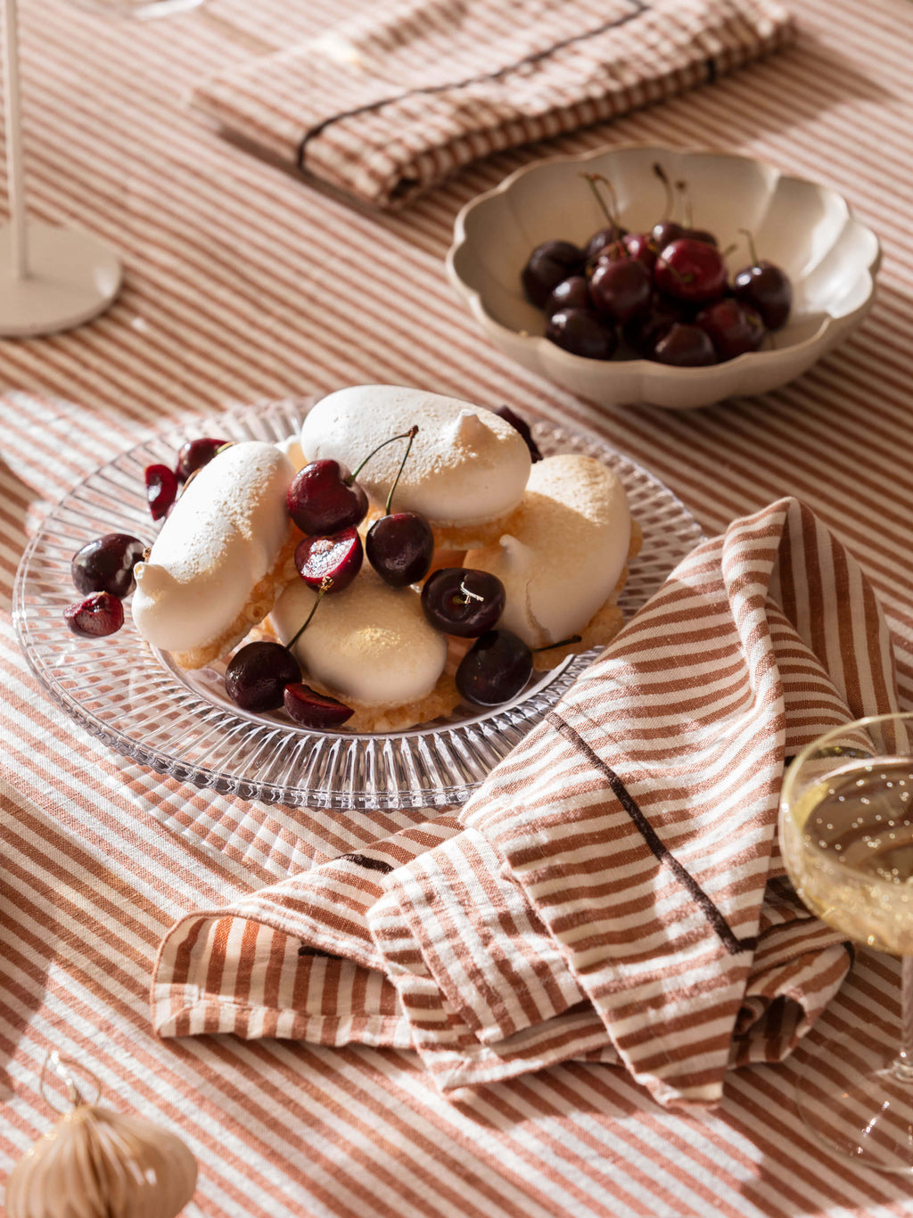 Faro Baked Clay Table Cloth