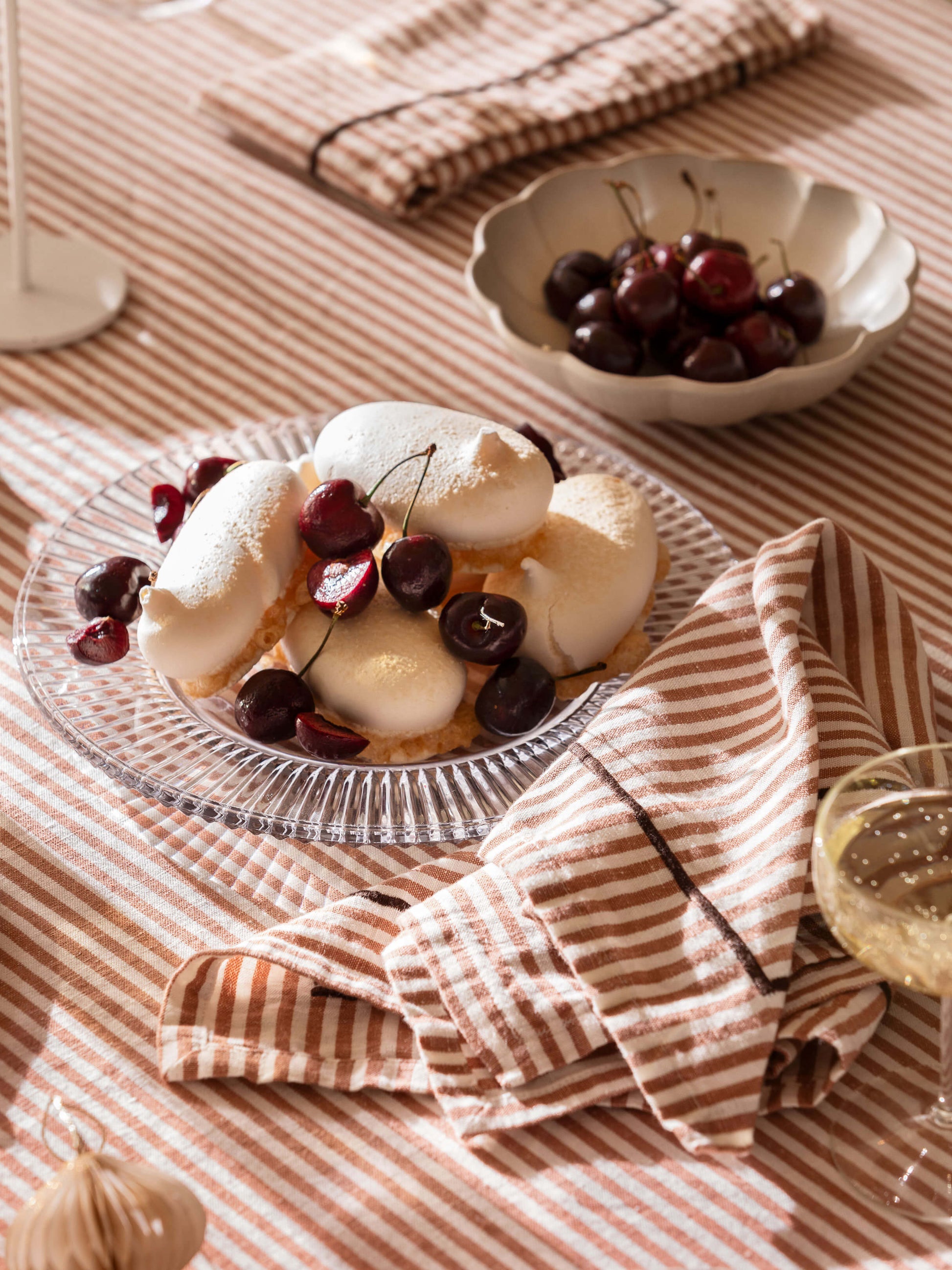 Faro Baked Clay Table Cloth