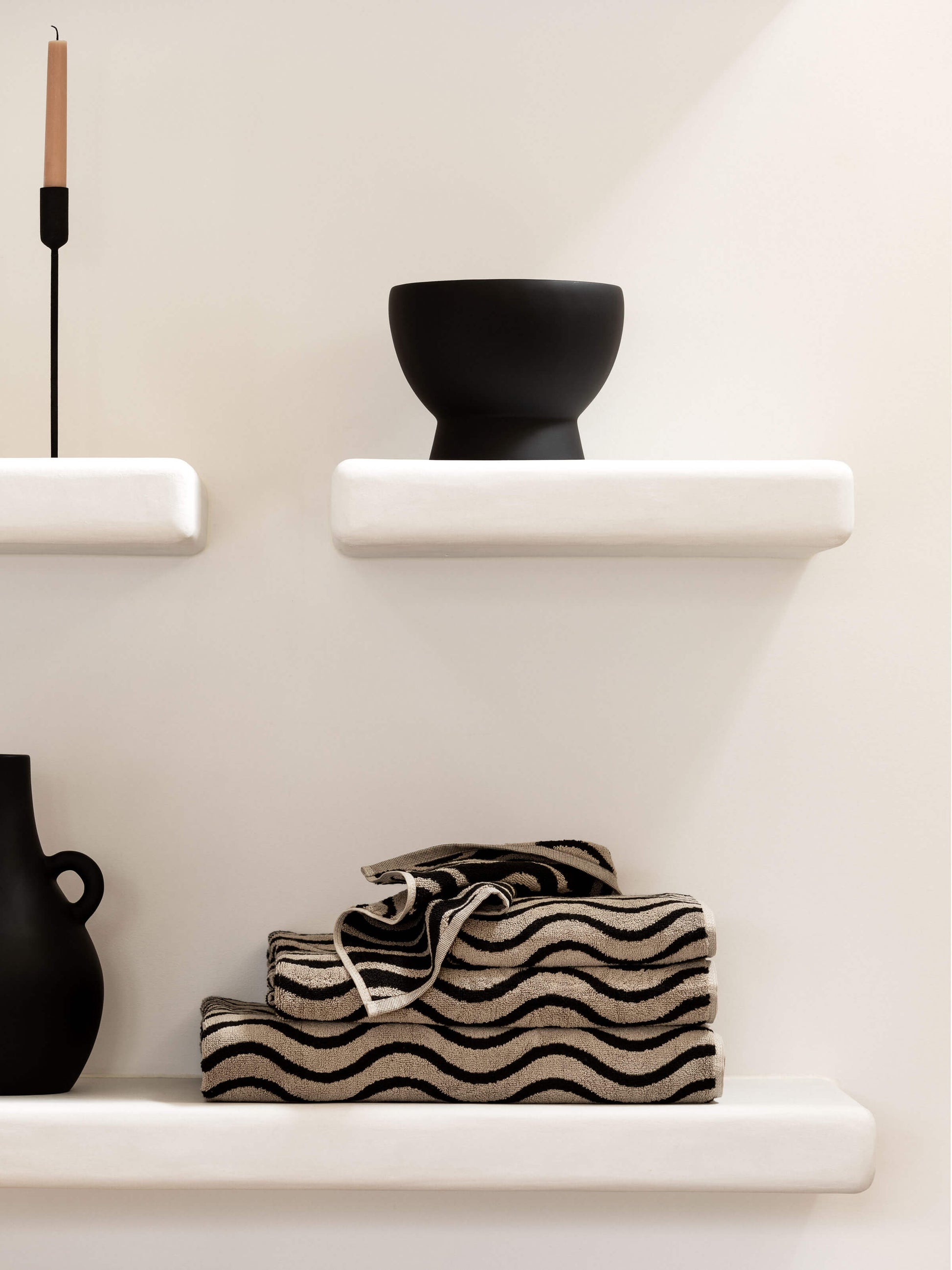 Wave Noir Towels