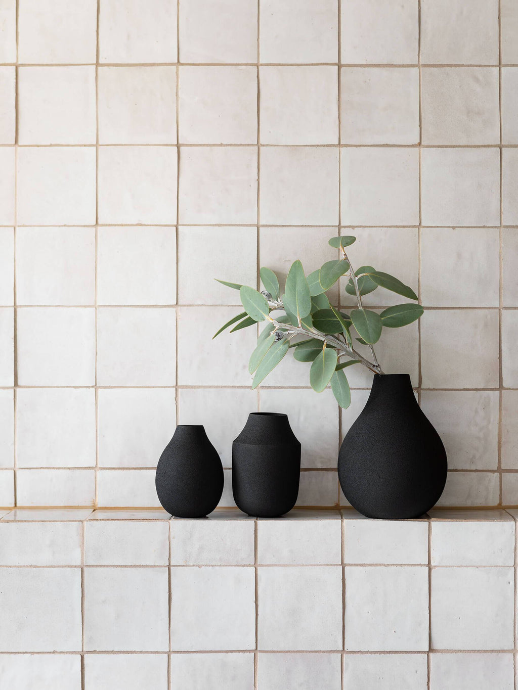 Mona Trio of Vases - Black Vase Winter 19