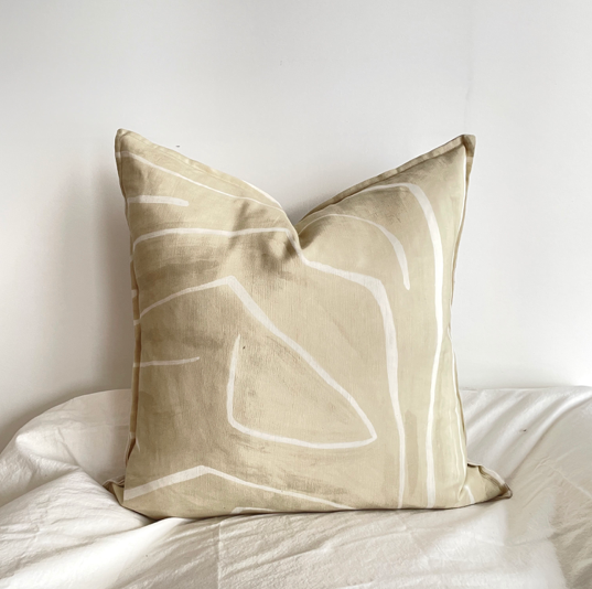 Kelly Grand Cushions in Beige