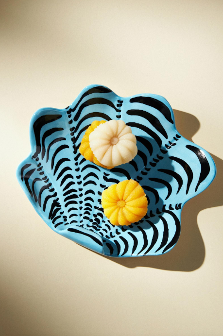 Shell Display Plate in Blue