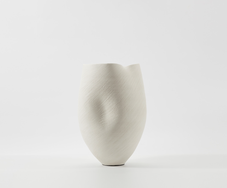 Morph Vase in Ivory