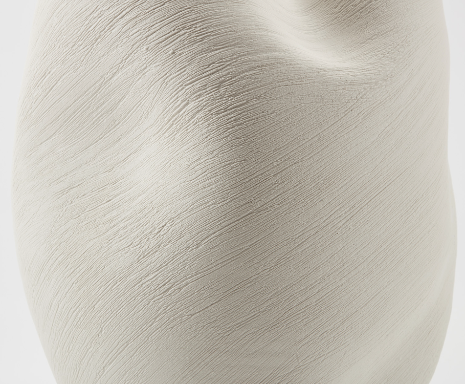 Morph Vase in Ivory