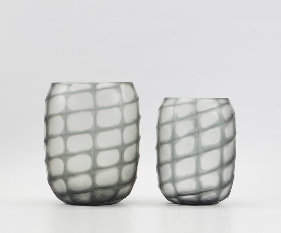 Canasta Vase in Smoke