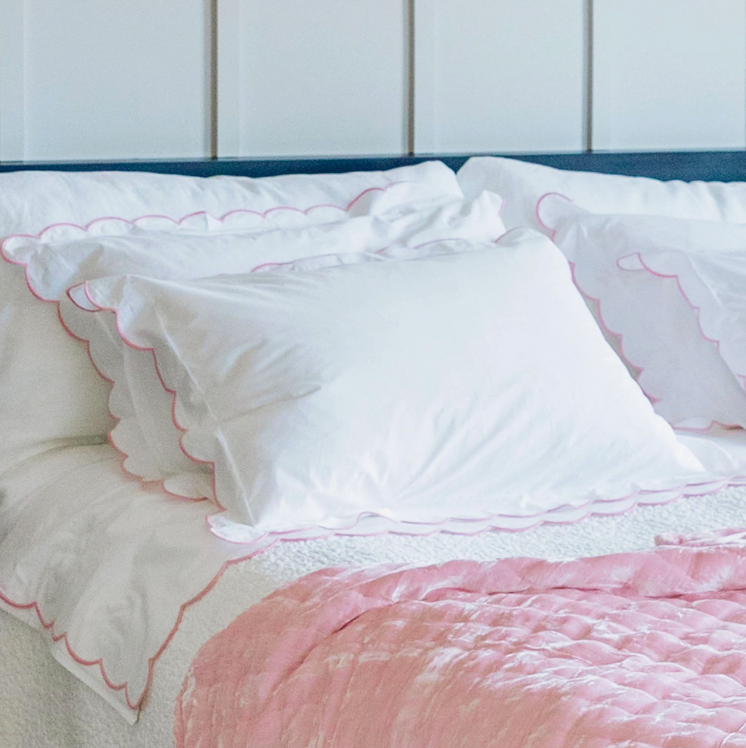 Scalloped Edge Cotton Duvet Cover in Pink