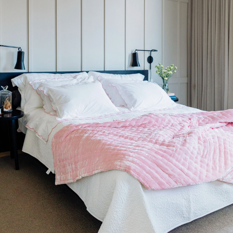Scalloped Edge Cotton Duvet Cover in Pink
