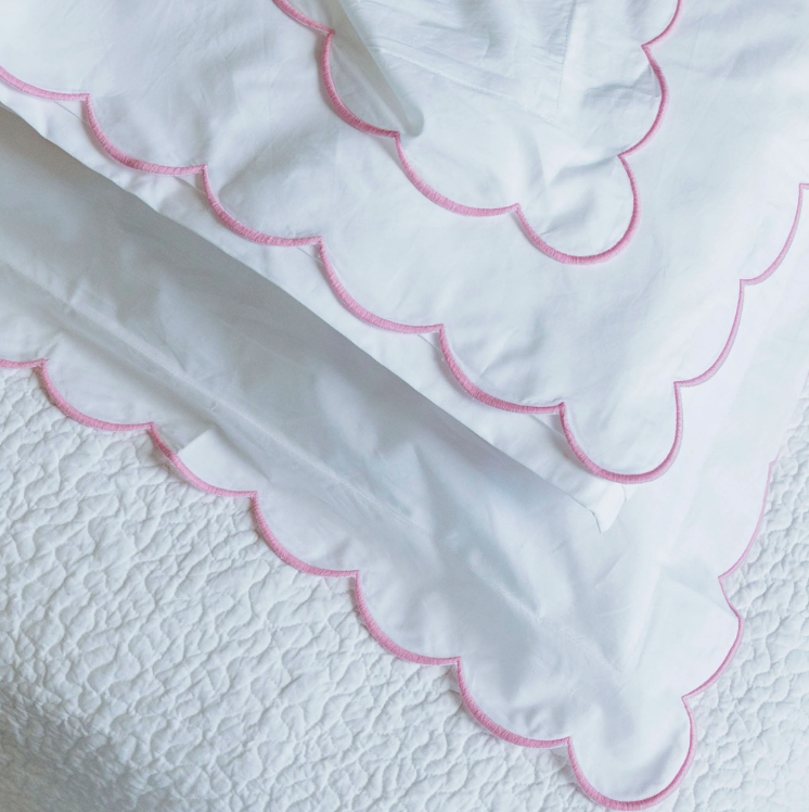 Scalloped Edge Cotton Duvet Cover in Pink