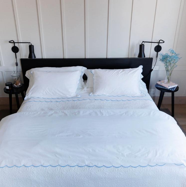 Scalloped Edge Cotton Duvet Cover in Blue