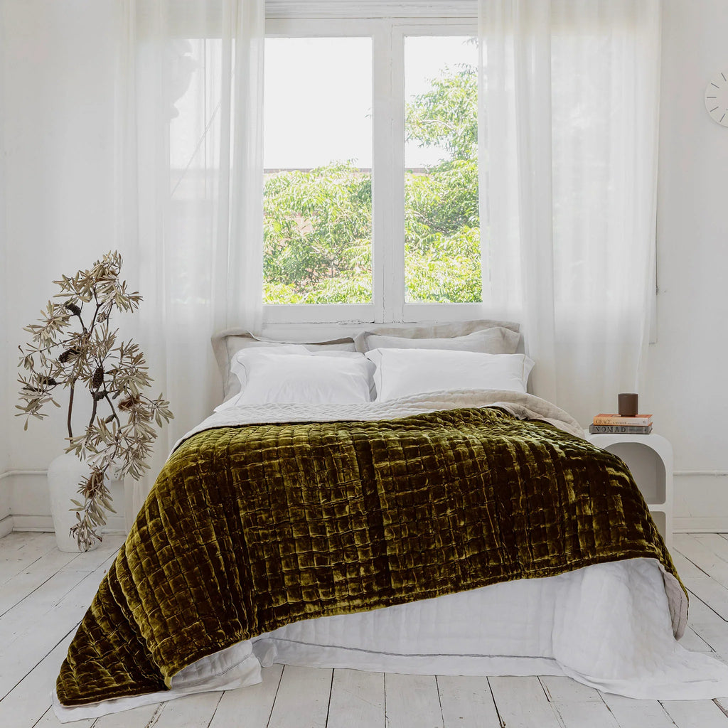 Allure Silk Velvet & Linen Quilt - Chartreuse