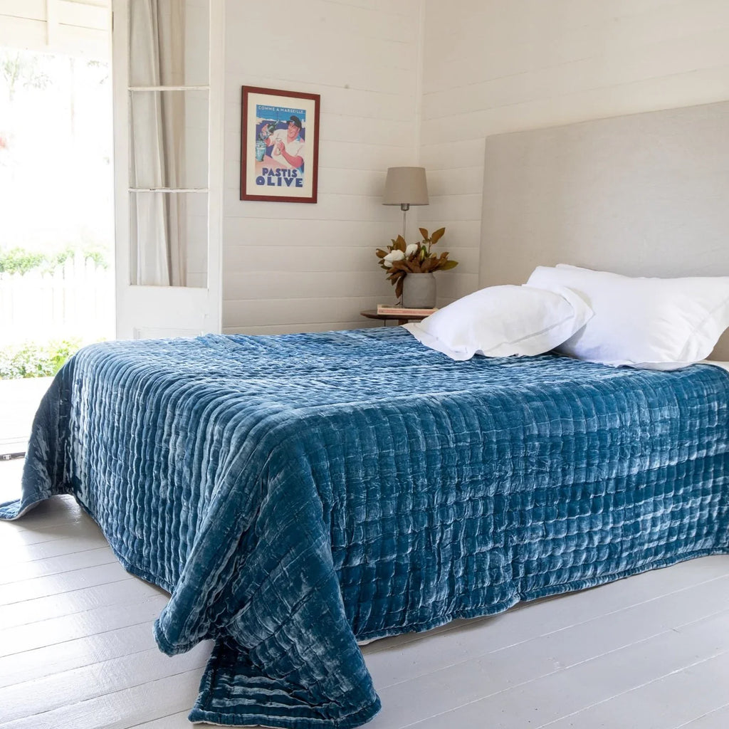 Allure Silk Velvet & Linen Quilt - Teal