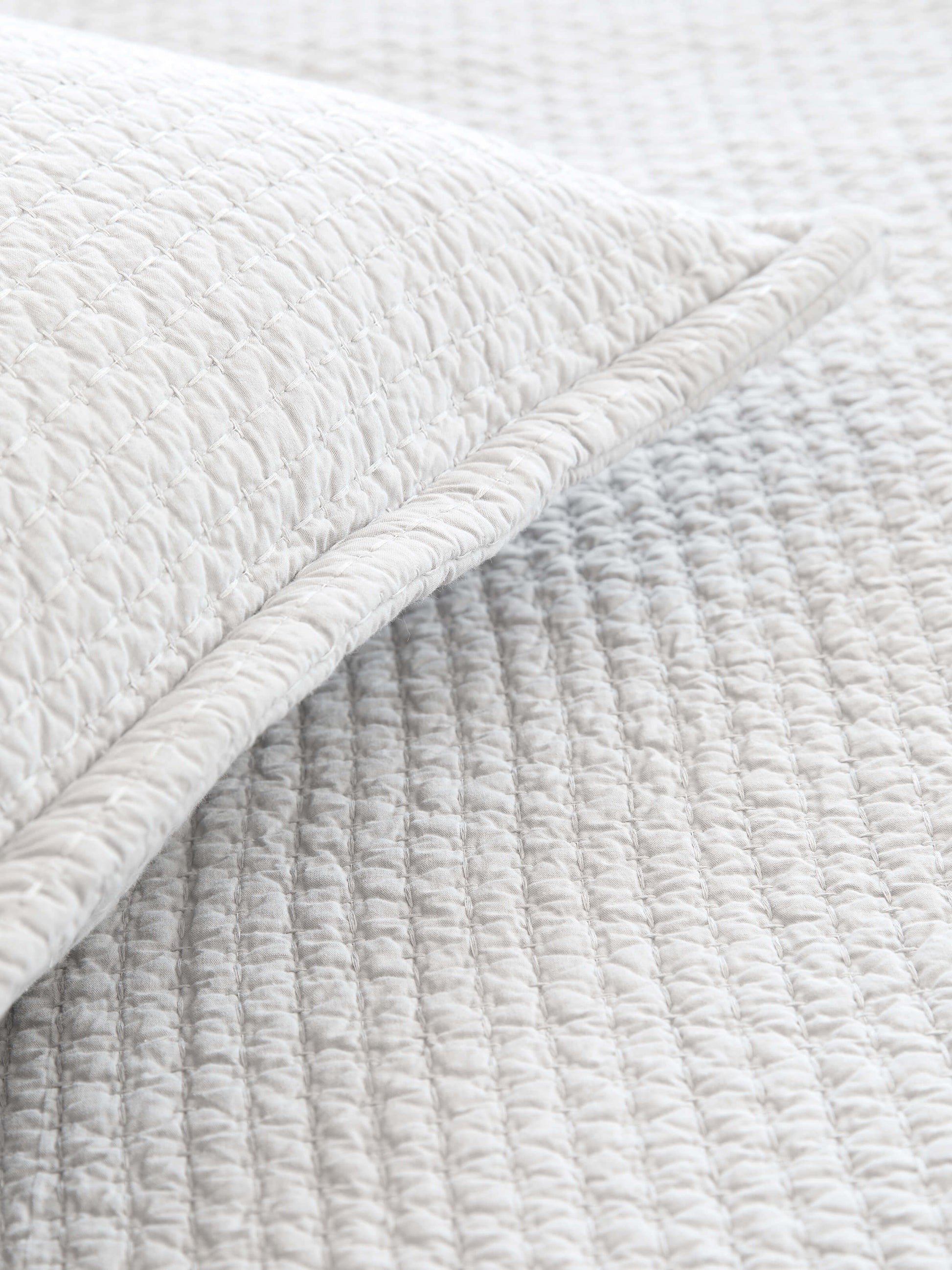 Aspen White Pure Cotton Bed Runner