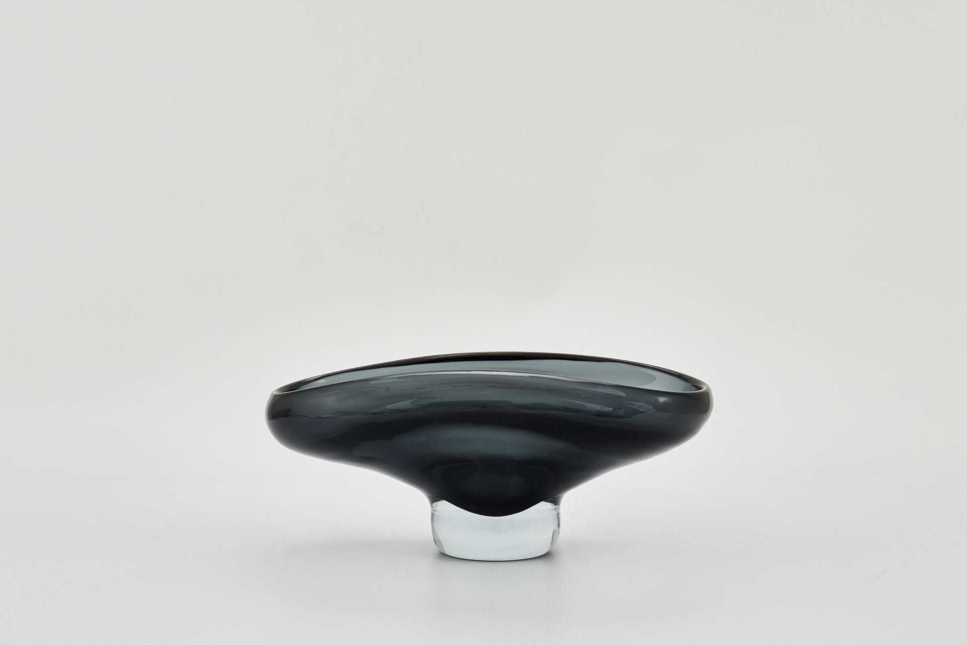 Droplet Vase in Ocean
