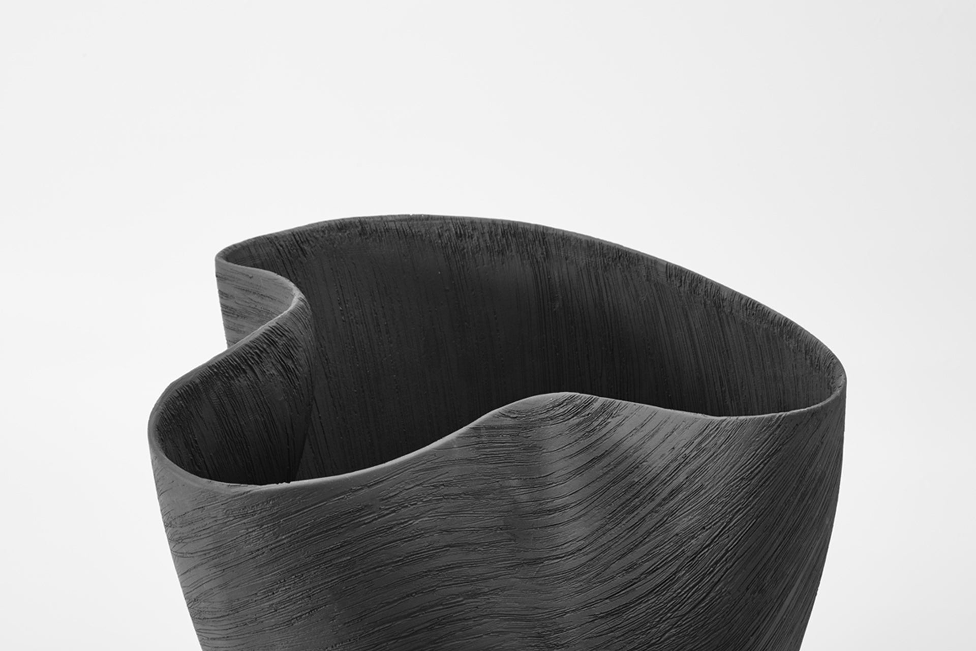 Morph Bowl in Ebony