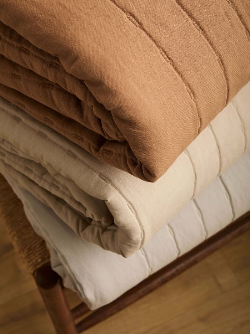 Kemble Silver Linen & Cotton Quilt