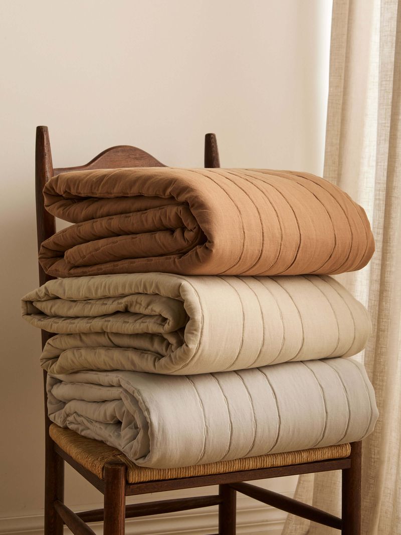 Kemble Silver Linen & Cotton Quilt
