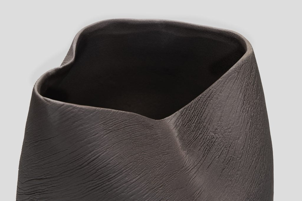 Morph Vase in Chocolate Brush