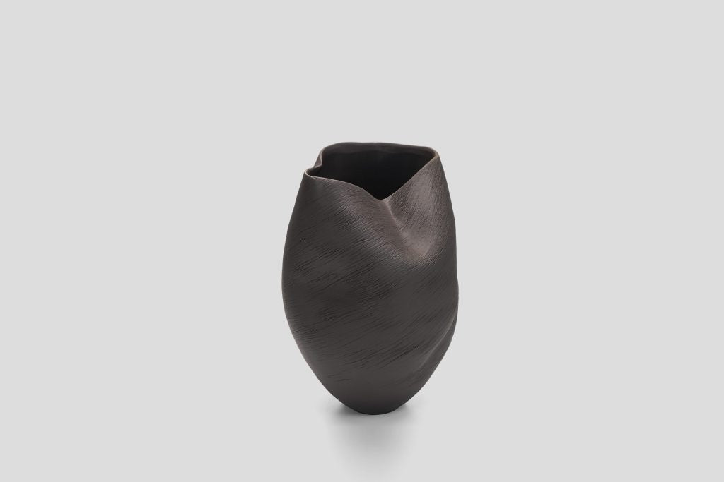 Morph Vase in Chocolate Brush